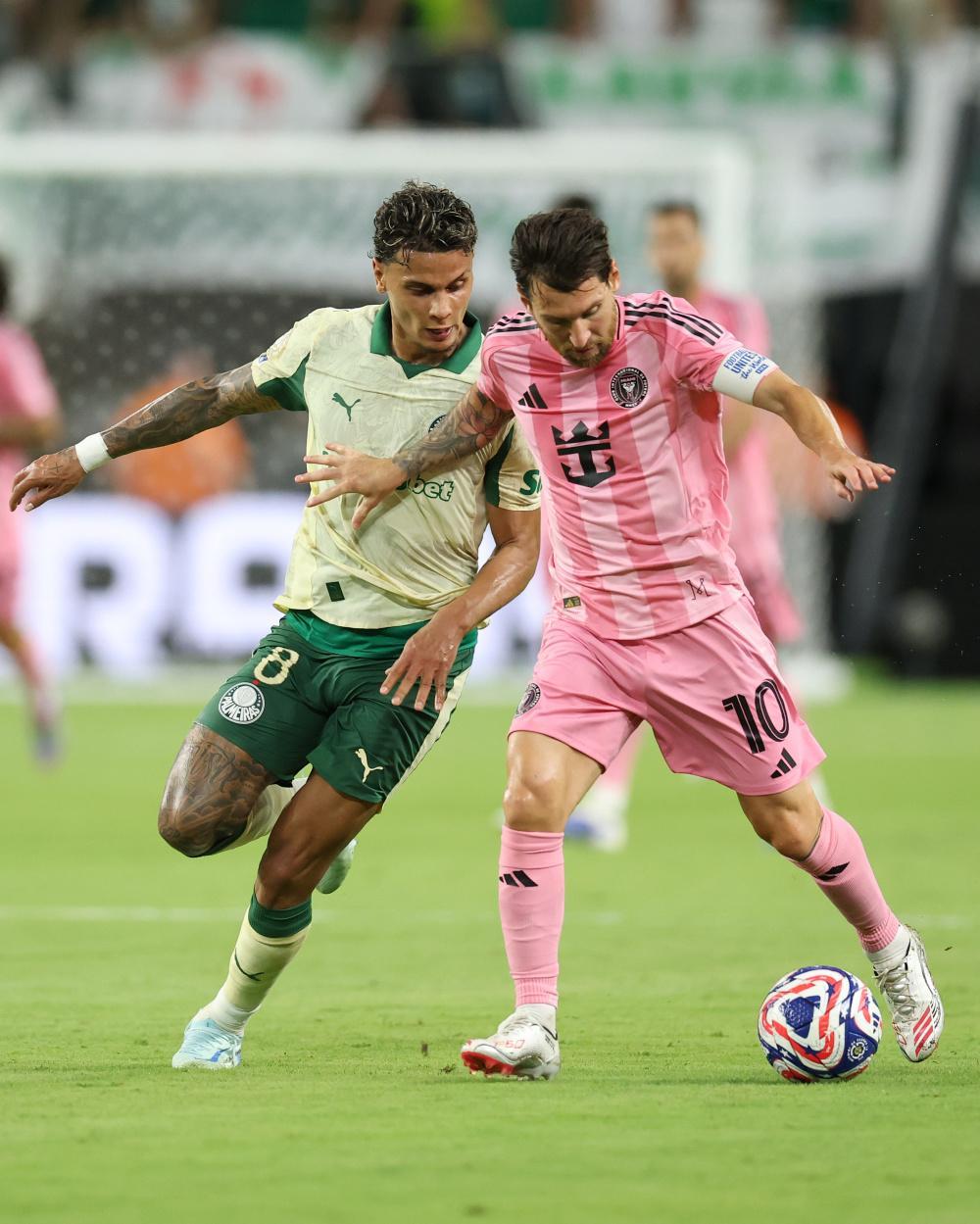 包含意甲倒计时，巴黎圣日耳曼冲刺阶段队长鼓劲，细节引发关注，信心回归，轮换策略成焦点的词条-多宝在线入口